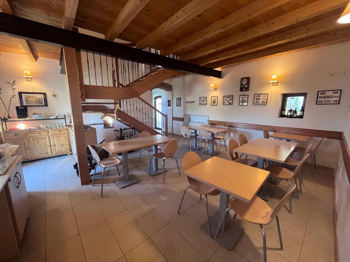 Hotel Il Mulino B&B Vaiano  Buitenkant foto